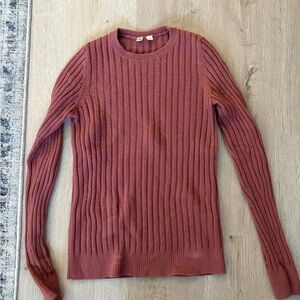 Uniqlo Women's Ribbed Crew Neck Wool Sweater - S
